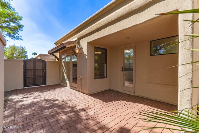 Building Photo - 9740 E Gold Dust Ave