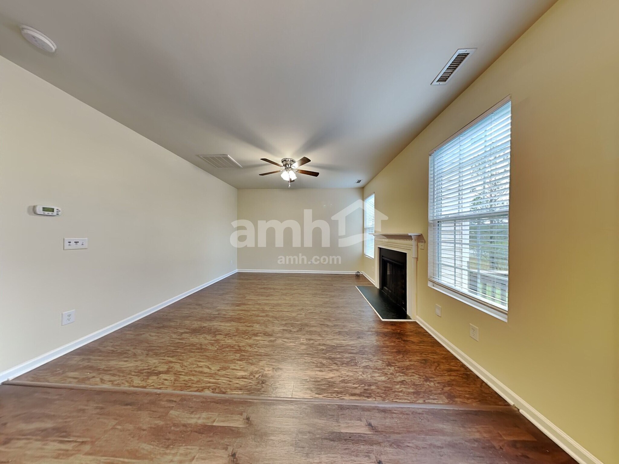 Building Photo - 3012 Cardinal Lake Dr