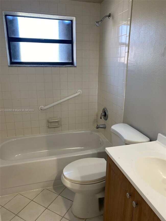 Building Photo - 6540 W 26th Dr