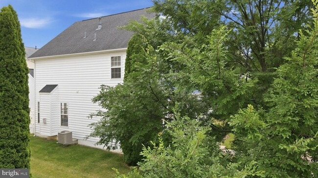 Building Photo - 341 Bullskin St