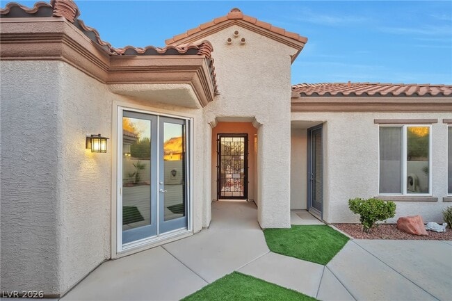 Building Photo - 2585 Portsmouth Creek Ave