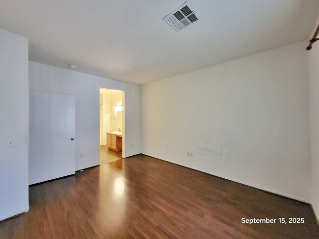 Building Photo - 1004 Duckhorn Ct