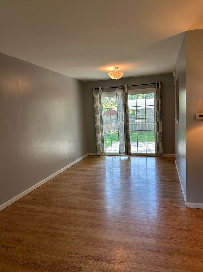 Building Photo - 333 Berry Dr