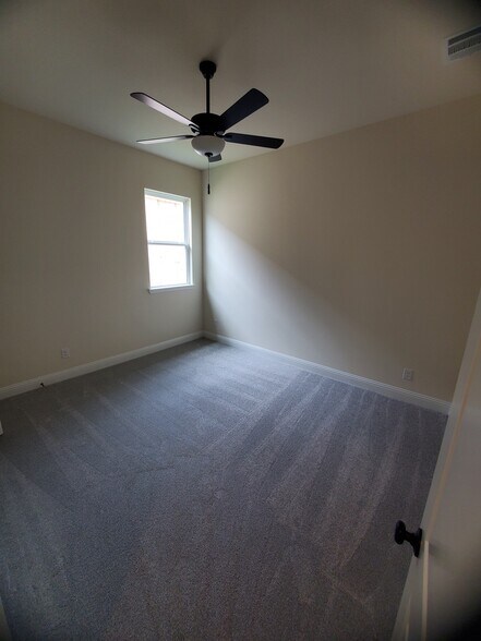 Building Photo - 4512 Hammerstein Blvd