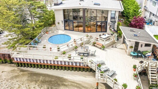 Primary Photo - 197 Granada St