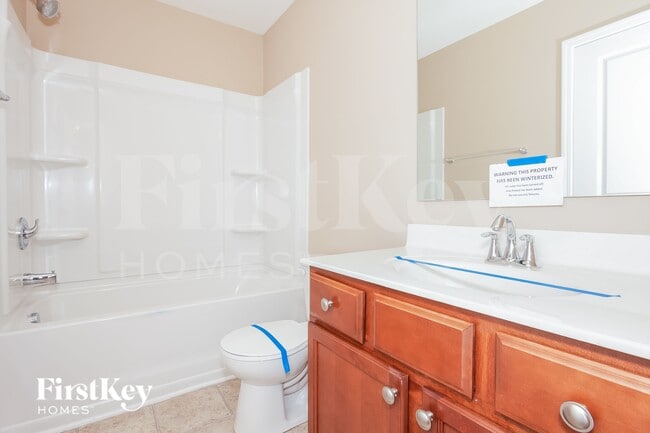 Building Photo - 11507 McDunkeld Dr