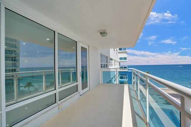 Building Photo - 3430 Galt Ocean Dr