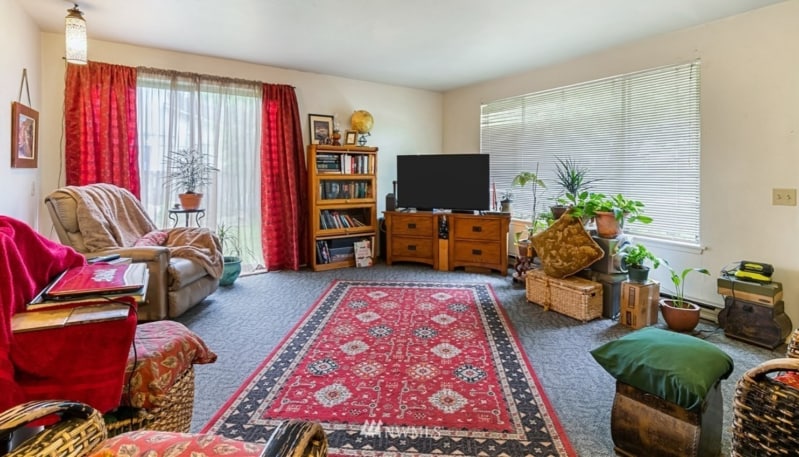 Building Photo - 2203 Happy Ct