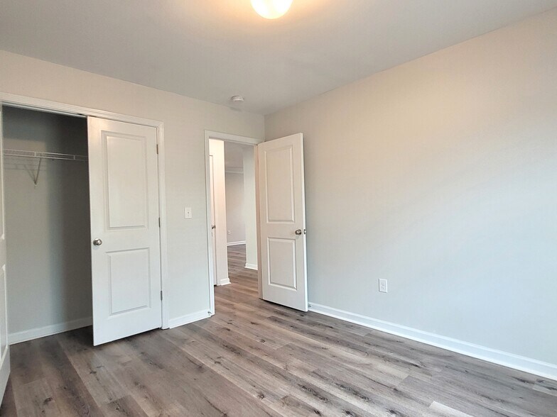 Building Photo - 7934 Rudder Cir
