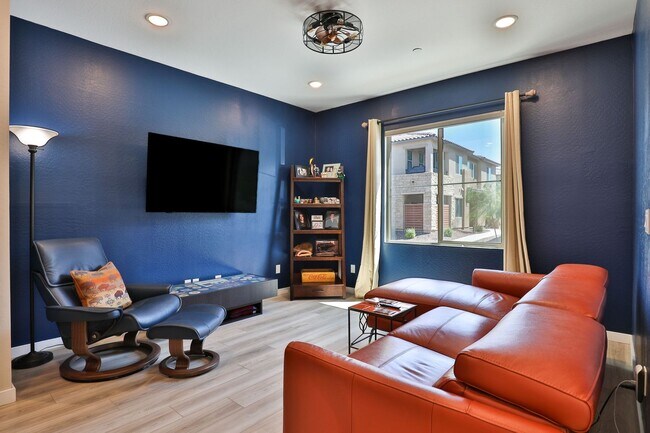 Building Photo - Gilbert Gated Community 3 bed/2.5 bath Con...