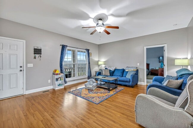 Building Photo - 6015 Hwy 76 E