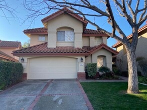 Building Photo - American River Canyon Folsom - 3 Bdrm, 3 Bath in gated community