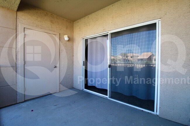 Building Photo - 16013 S Desert Foothills Pkwy