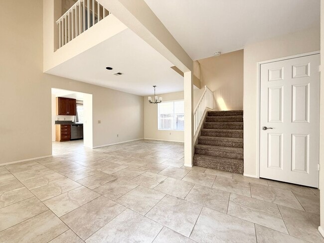 Building Photo - Beautiful Gated Rancho Montecito!