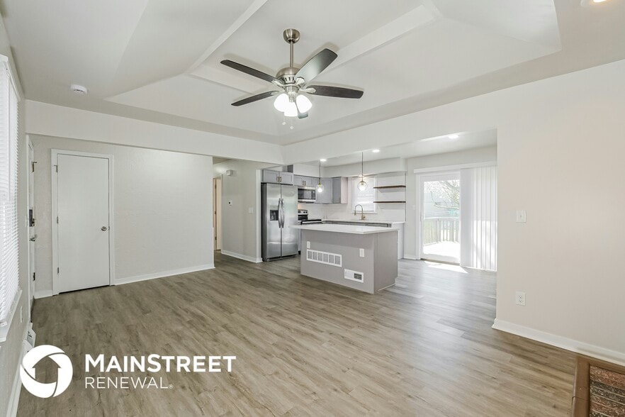 Building Photo - 2972 Iva Dr