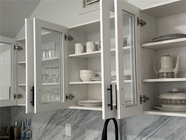 Building Photo - 701 Broadway St