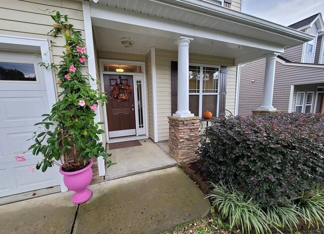 Building Photo - 3028 Landing Falls Ln