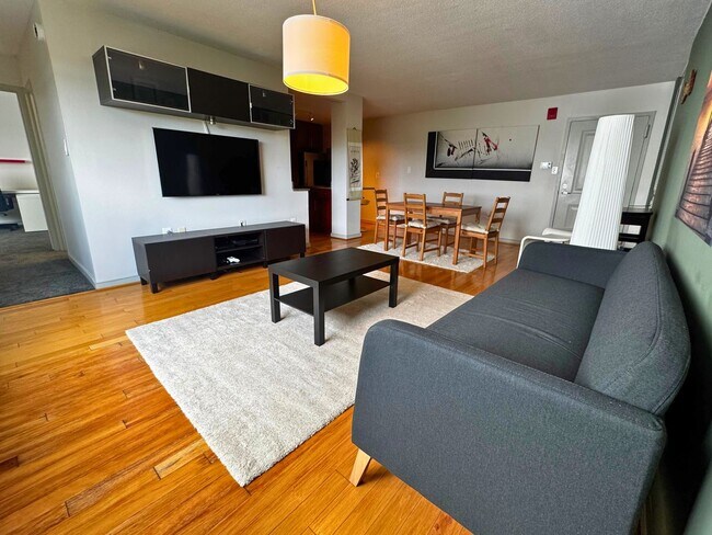 Building Photo - Welcome to Takoma Overlook! Furnished 1br 1ba condo