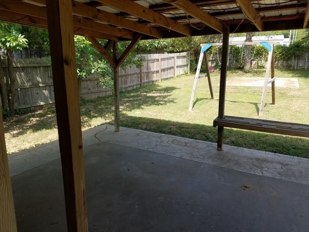 Building Photo - 2206 Aspen Ter