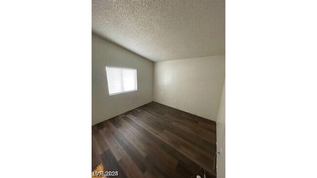 Building Photo - 5255 Sir James Way