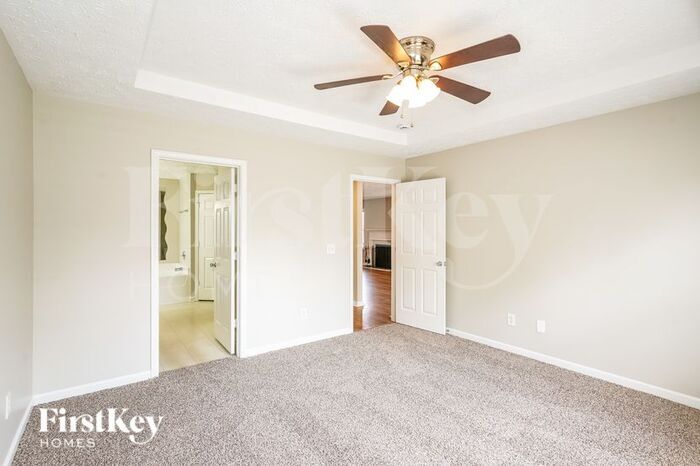 Building Photo - 308 Birchclay Point N