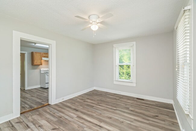 Primary Photo - 4100 Garnet Dr