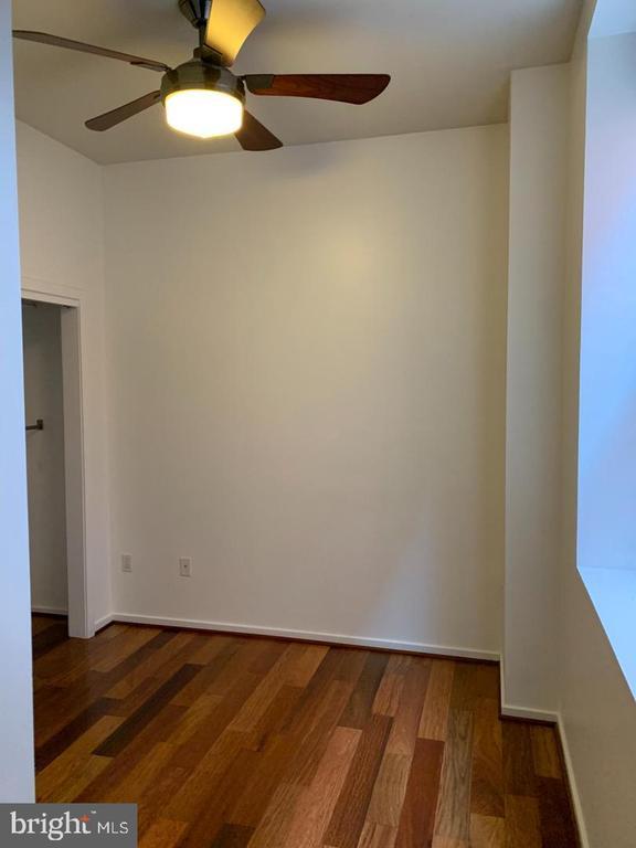 Building Photo - 1211 Light St