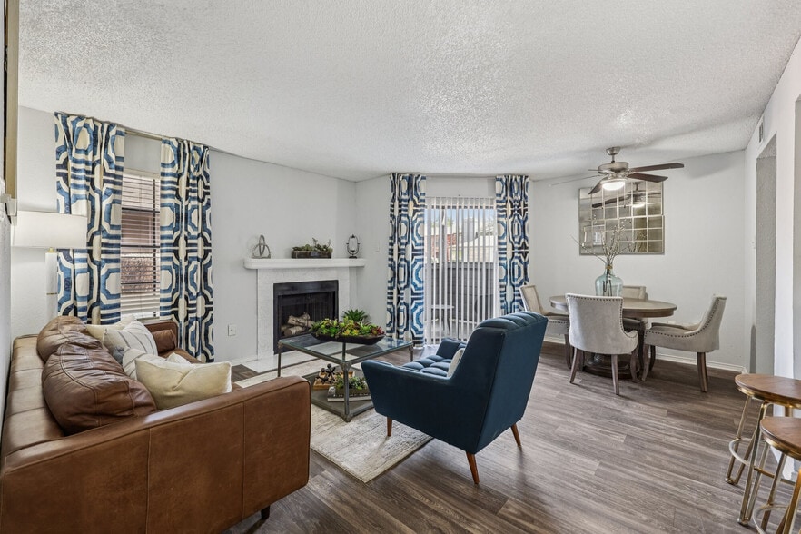 Primary Photo - Creekside on the Green