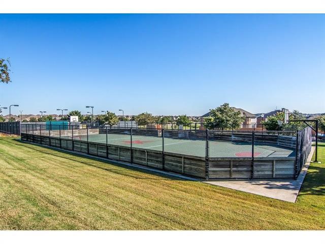 Building Photo - 4953 Grinstein Dr