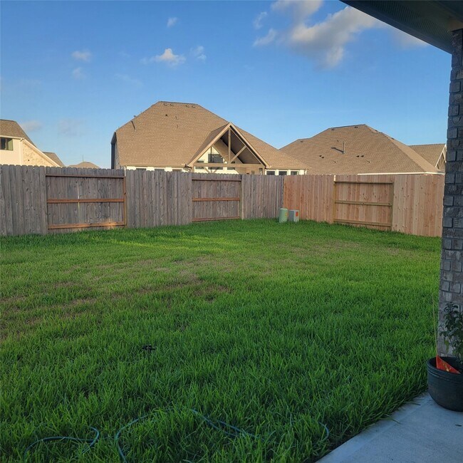 Building Photo - 2344 Blue Sail Dr