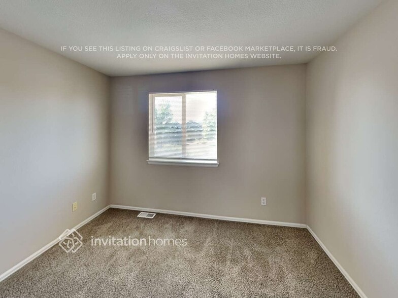 Building Photo - 14378 E 47th Dr