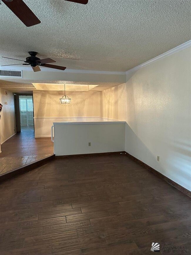 Building Photo - 2662 S Los Amigos Dr