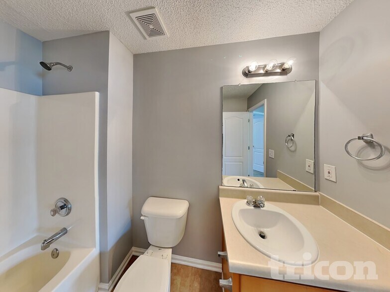 Building Photo - 420 Denali Ct