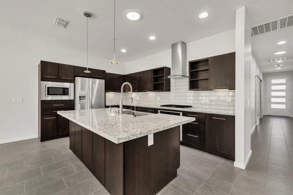 Building Photo - 1665 E Lafayette Ave