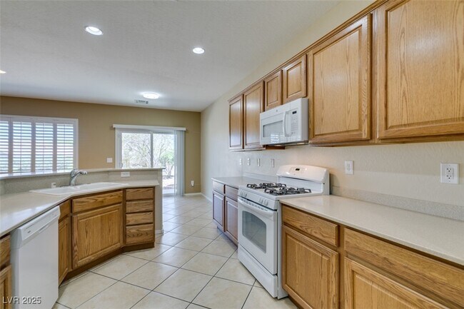 Building Photo - 2508 Penumbra Dr