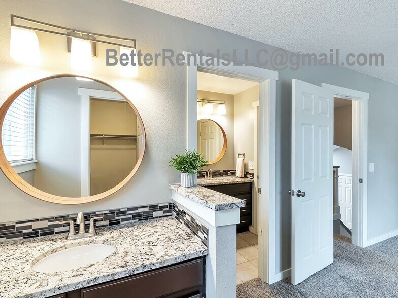 Building Photo - 19451 E Navarro Dr