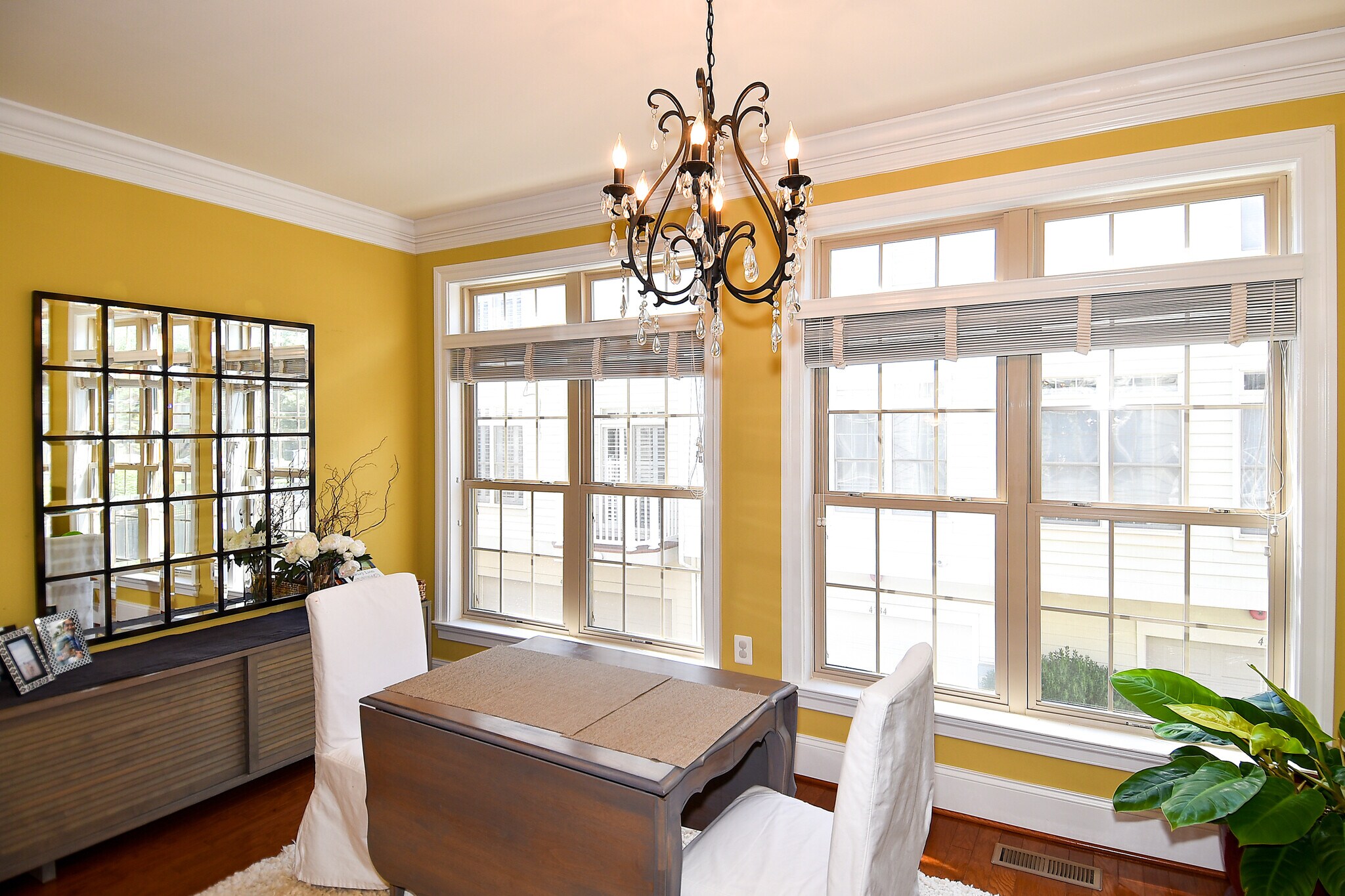 2nd floor - The paint has been updated to a beige color - 451 N George Mason Dr