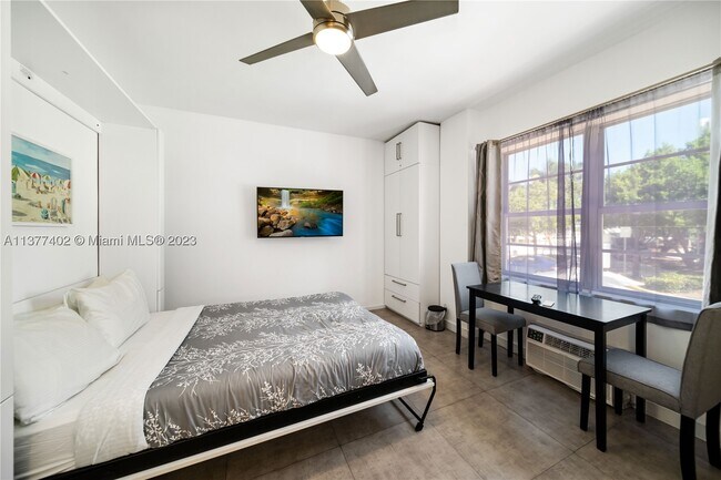 Building Photo - 7300 Ocean 110