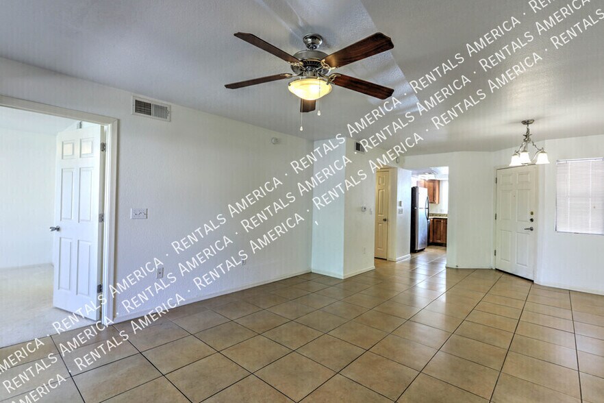 Building Photo - 7255 E Snyder Rd