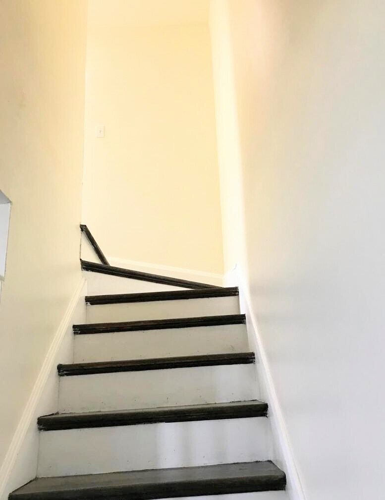 Stairs - 63 Upmanor Rd