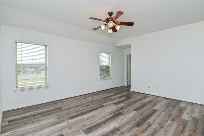 Building Photo - 6026 Baileys Run Ln