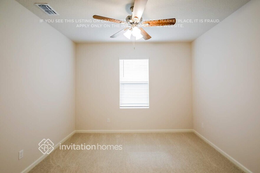 Building Photo - 9659 Seaspray Dr