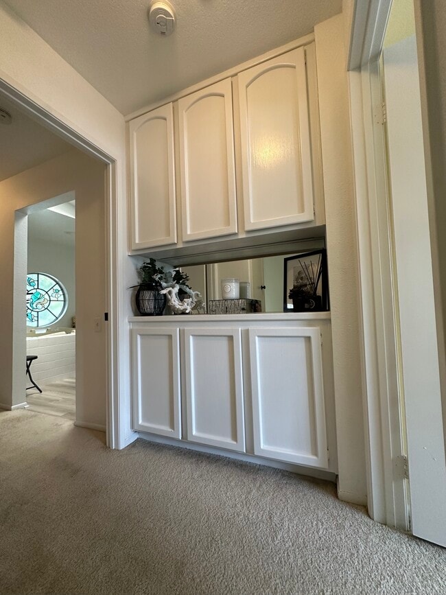 Building Photo - 8115 Surfline Dr