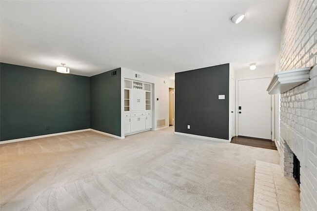 Building Photo - 15151 Berry Trail