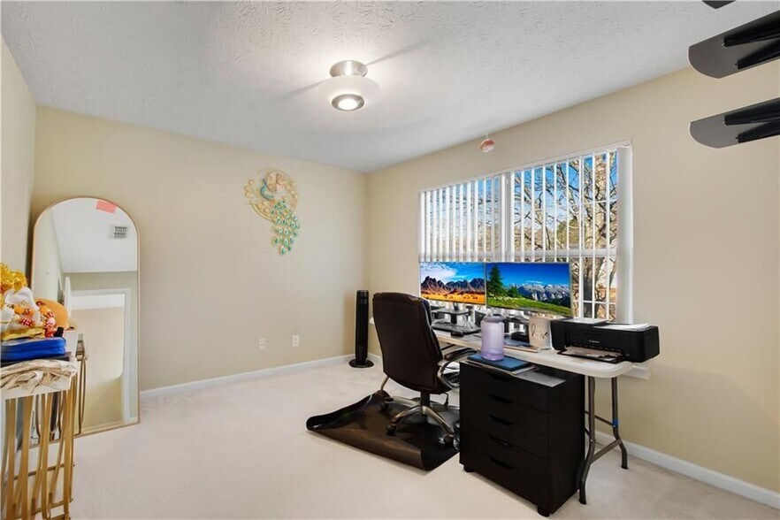 Building Photo - 10005 Lauren Hall Ct