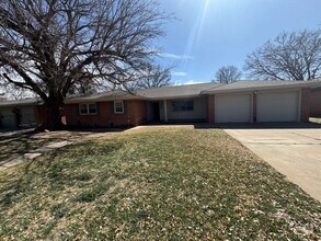 Building Photo - Ranch Style House in South Central Lubbock