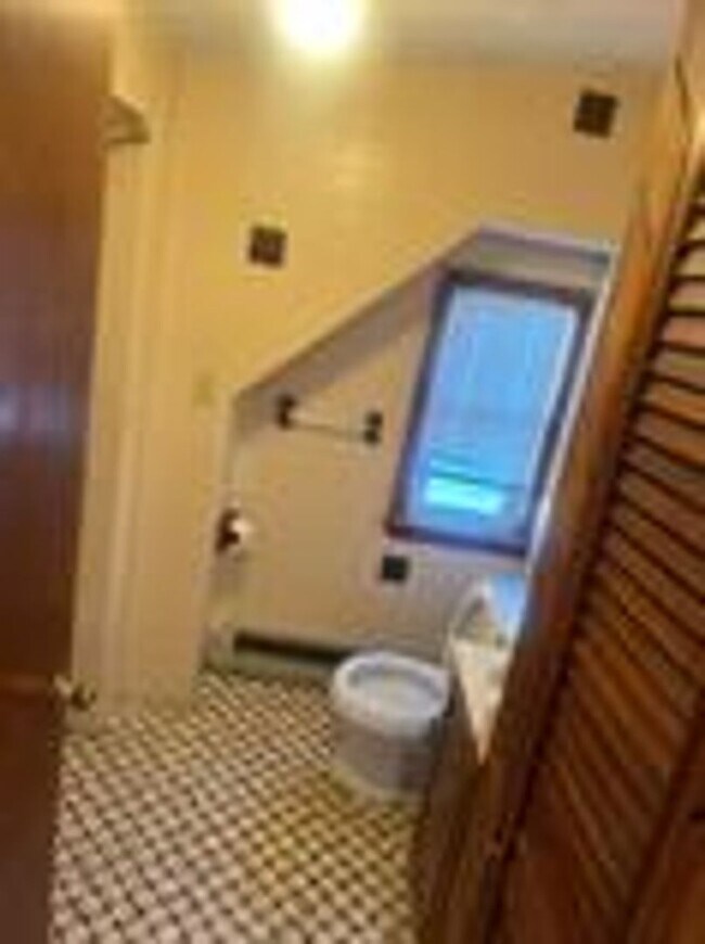 Building Photo - Erez Almog - Gilmore Street