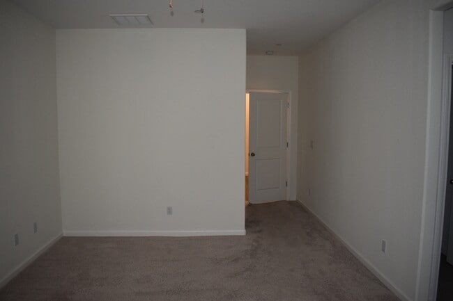 Building Photo - 3591 Sunstone Ct