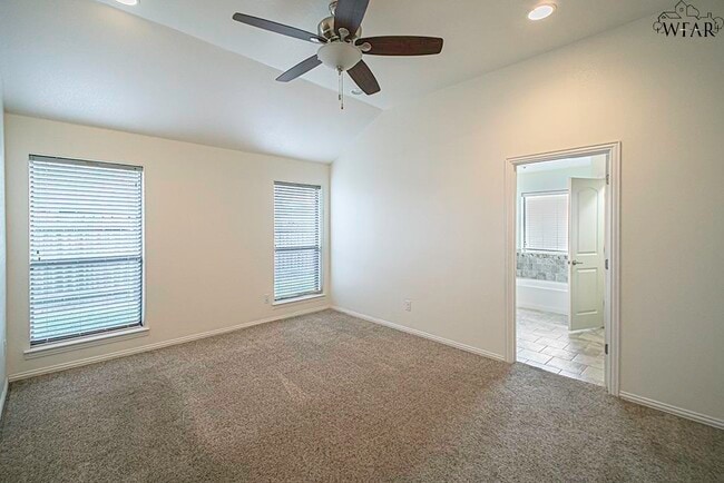 Building Photo - 4907 Falcon Crest Blvd
