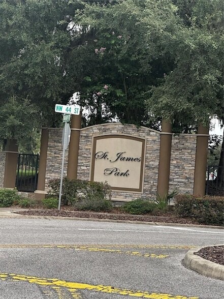 Building Photo - 187 NW 45th Loop